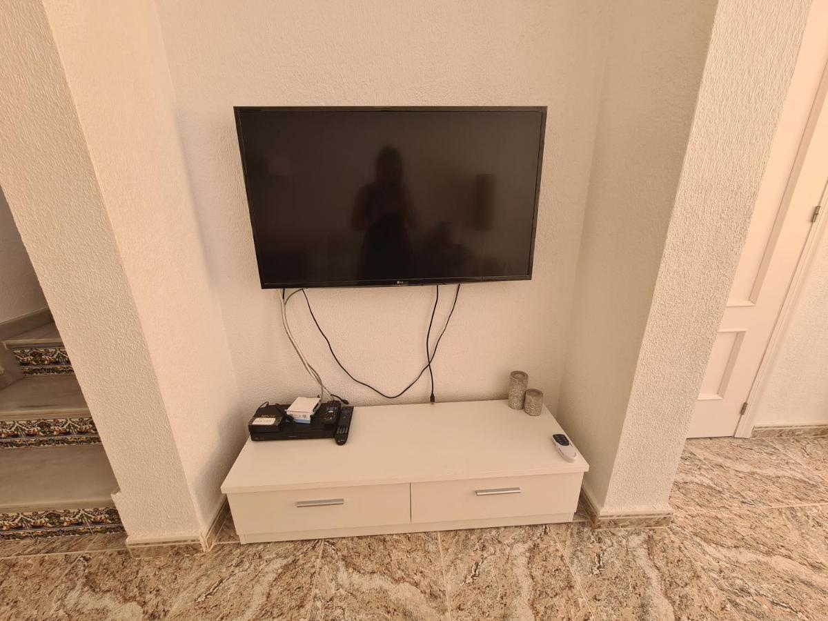 2 Bedroom Property In Closed Urbanisation Torrevieja Esterno foto
