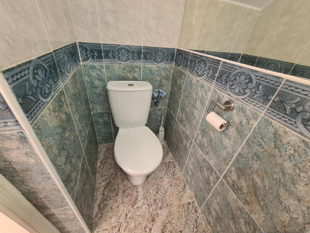 2 Bedroom Property In Closed Urbanisation Torrevieja Esterno foto